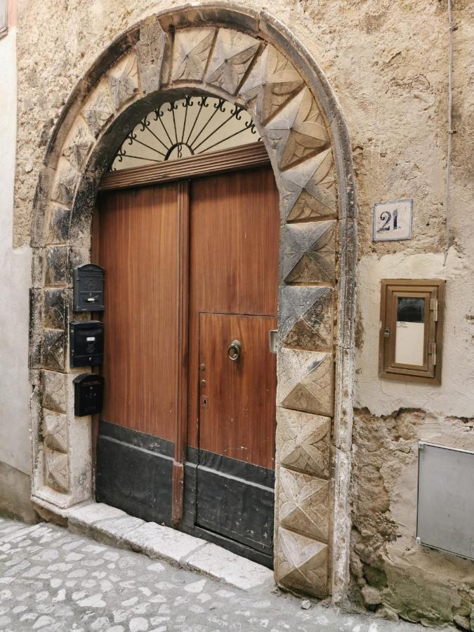 Apartamento Casa D'Arte Vintage L&B - 170Metri Da Pepe In Grani Caiazzo Exterior foto